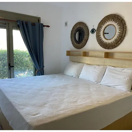 Skiathos Seaview With Pool Punta